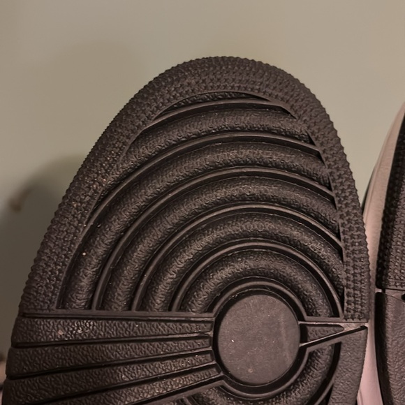 Nike Air Jordan 1 Mid
NWOB - Picture 6 of 8